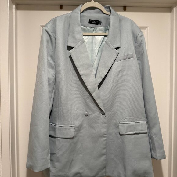ASOS In The Style Plus x Dani Dyer Light Blue Double Breasted Blazer - Picture 2 of 3